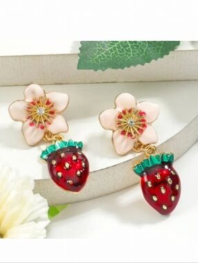 🌺Strawberry Flower Earings Strawberry Accessories Strawberry Jewelry